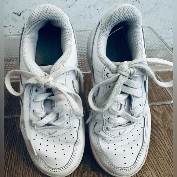 Nike Air Force I Kids| Size 11C - Picture 2 of 7